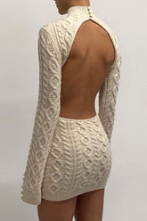 Rückenfreies Hochgeschlossenes Zopfmuster-Minikleid Im Winter - Creme